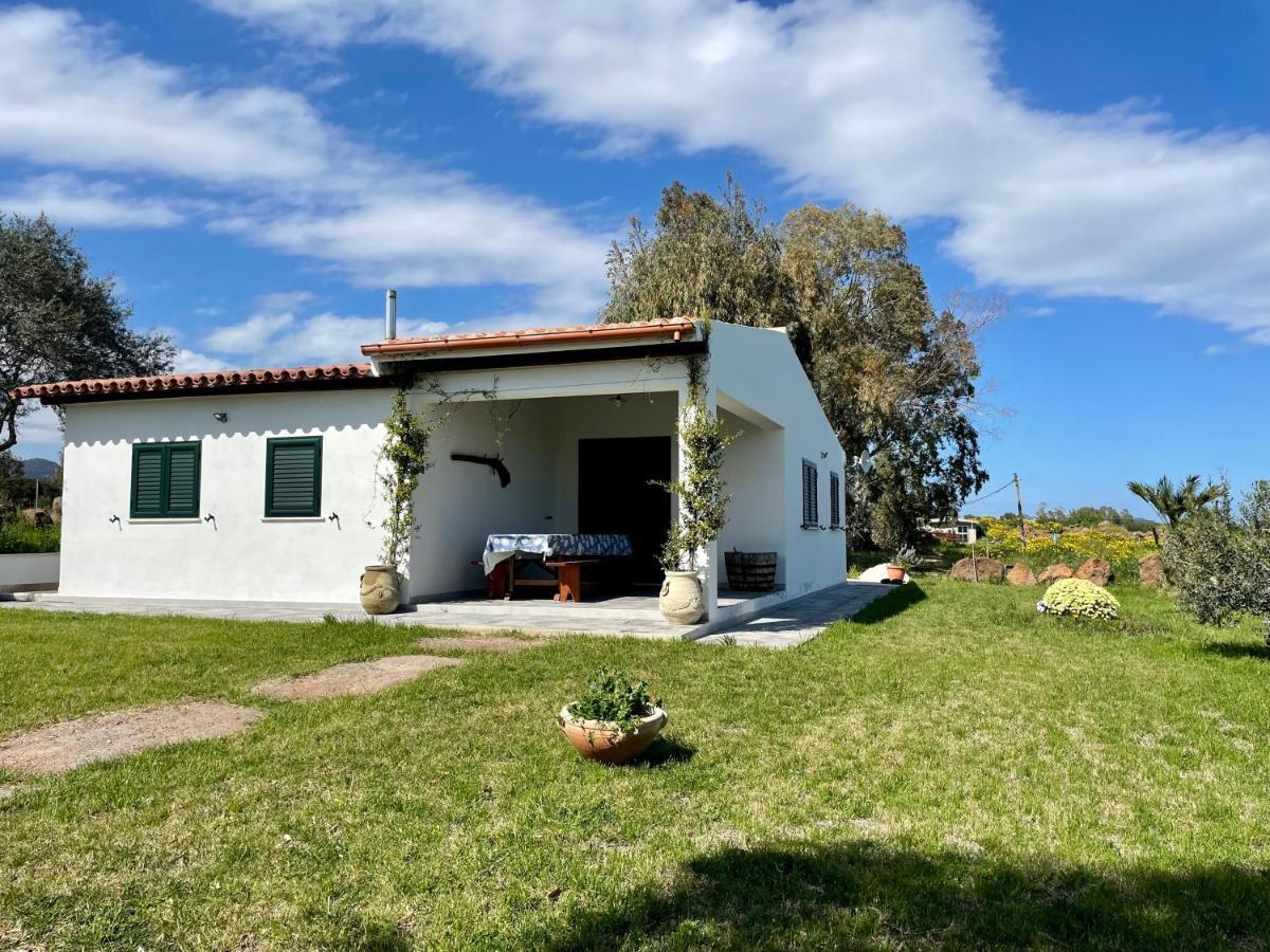 Casa Vacanze Gollei, Orosei Exteriör bild